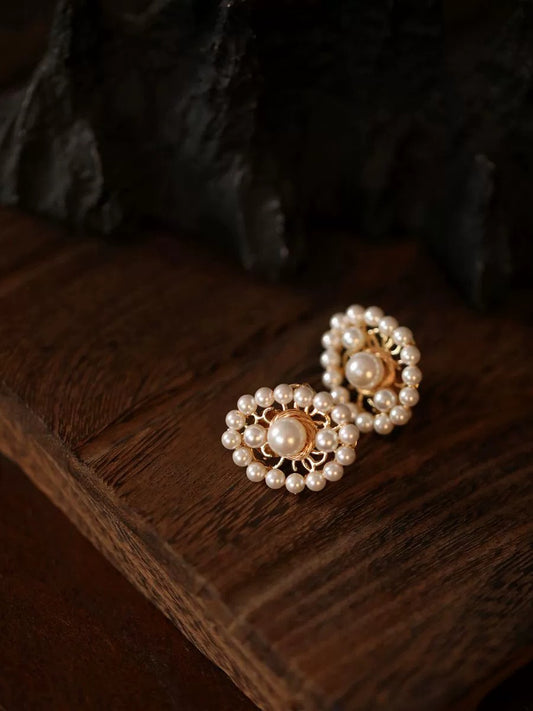 Pearl Ear Clip