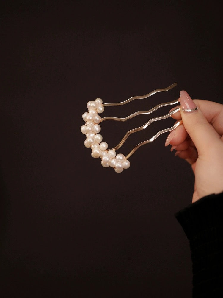 Classic Pearl Hairpin