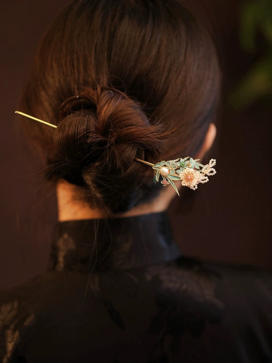 Classic Floral Hairpins