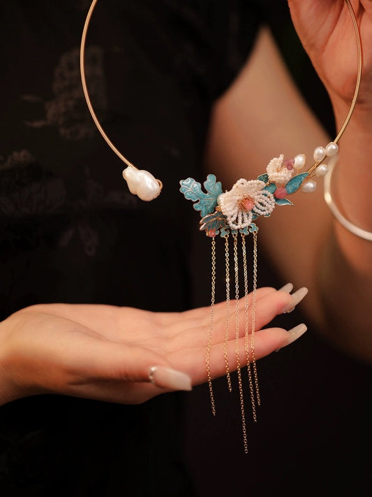 Flowery Tassel Necklace With Mother Of Pearl